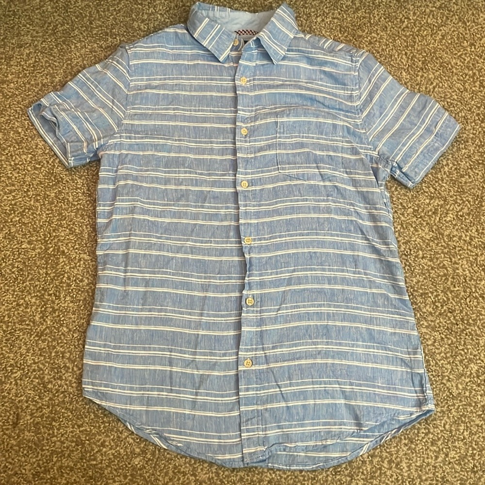 Ben Sherman Men’s Striped Short Sleeve Button Down Shirt